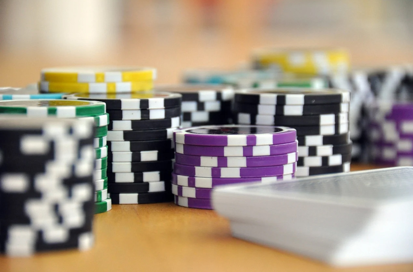 THE 5 MOST COMMON MYTHS ABOUT ONLINE GAMBLING ARE DISPROVEN FOR YOU.